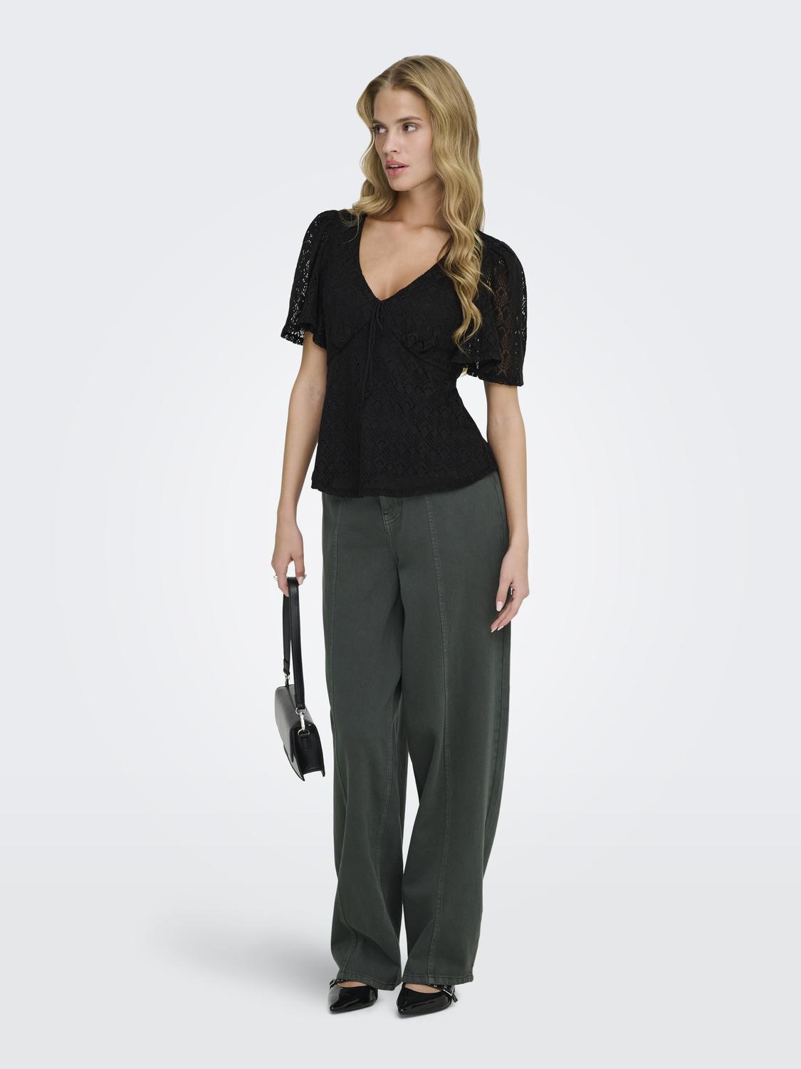 model_shot-front_full